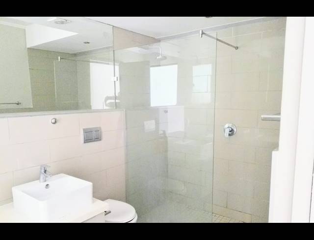 2 BEDROOM APARTMENT FOR SALE IN MENLO PARK